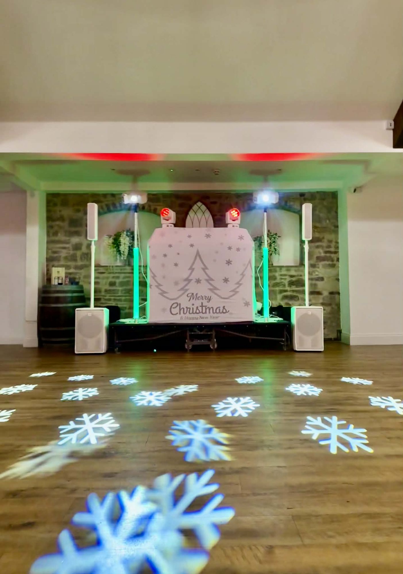 Classic Christmas DJ Set Up